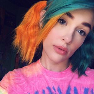 Meet your Posher, Naomi